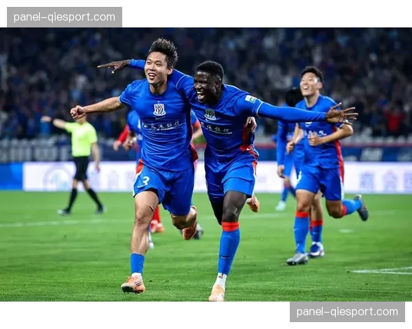 上海申花3-1战胜辽宁铁人，上半场即确立三球领先优势